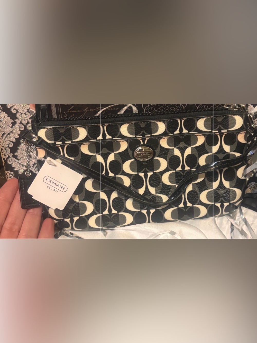 Coach Peyton Dream Wristlet Wallet Black & Cream Signature Jacquard